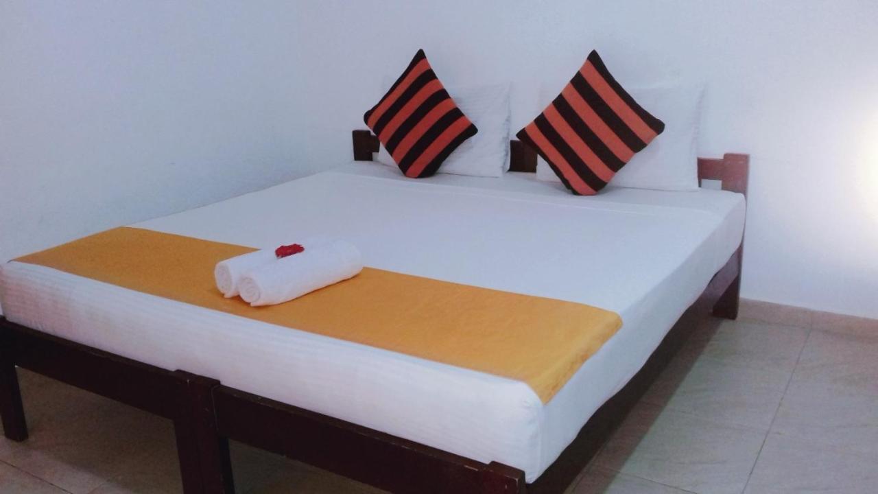 Villa Delorenta Anuradhapura Luaran gambar